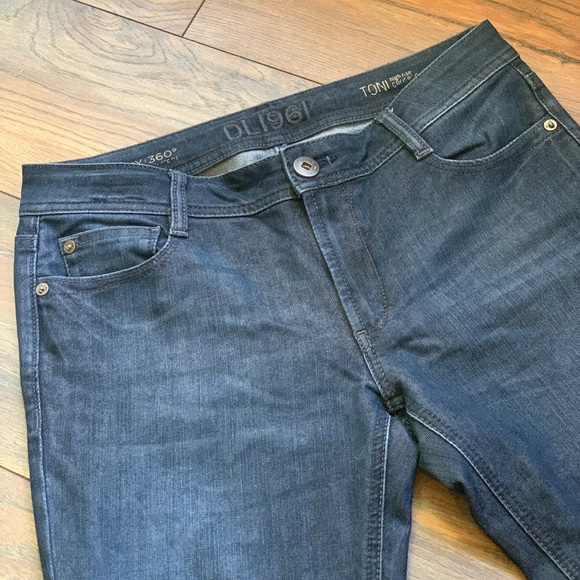 DL1961 Toni Cropped Denim - Picture 3 of 4